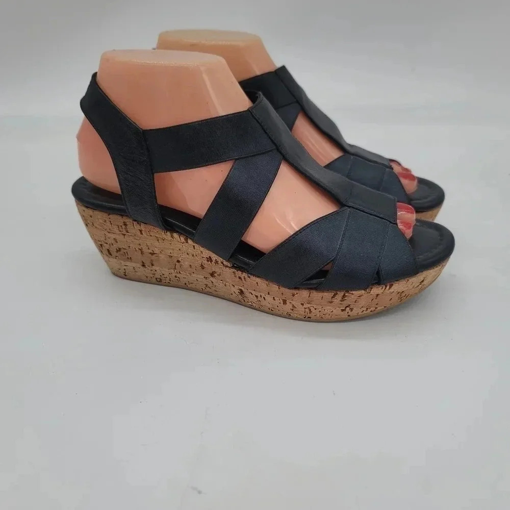 Amalfi by Rangoni Womens Black Strappy Cork Platform Sandals Made In Italy Sz 8M